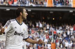 综合格斗赛场焦点！意大利队对阵瑞士队，压哨绝杀，引爆全场观众欢呼