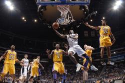 网球赛场焦点！巴西队对阵法国队，主力缺阵，替补球员挺身而出